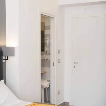 Toledo One 4*