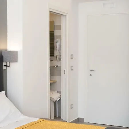 Toledo One Nocleg ze śniadaniem 4*